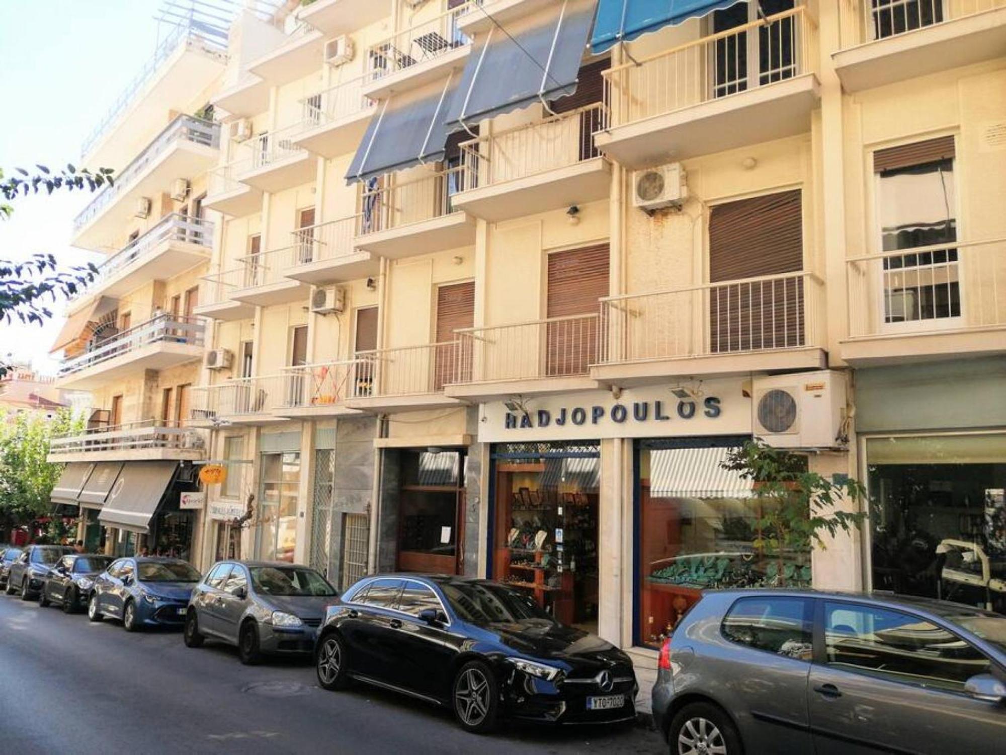 Elegant Apartment In Acropolis Atene Esterno foto